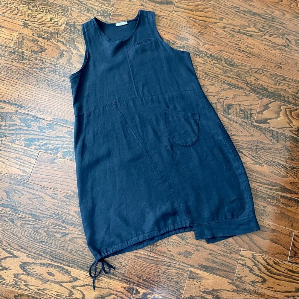 Elegant Black Sleeveless Dress